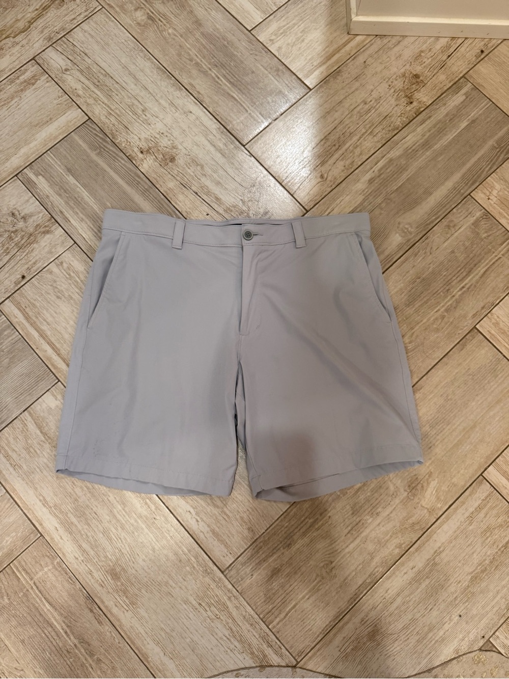 Southern Tide Light Gray Flat Front Performance Shorts